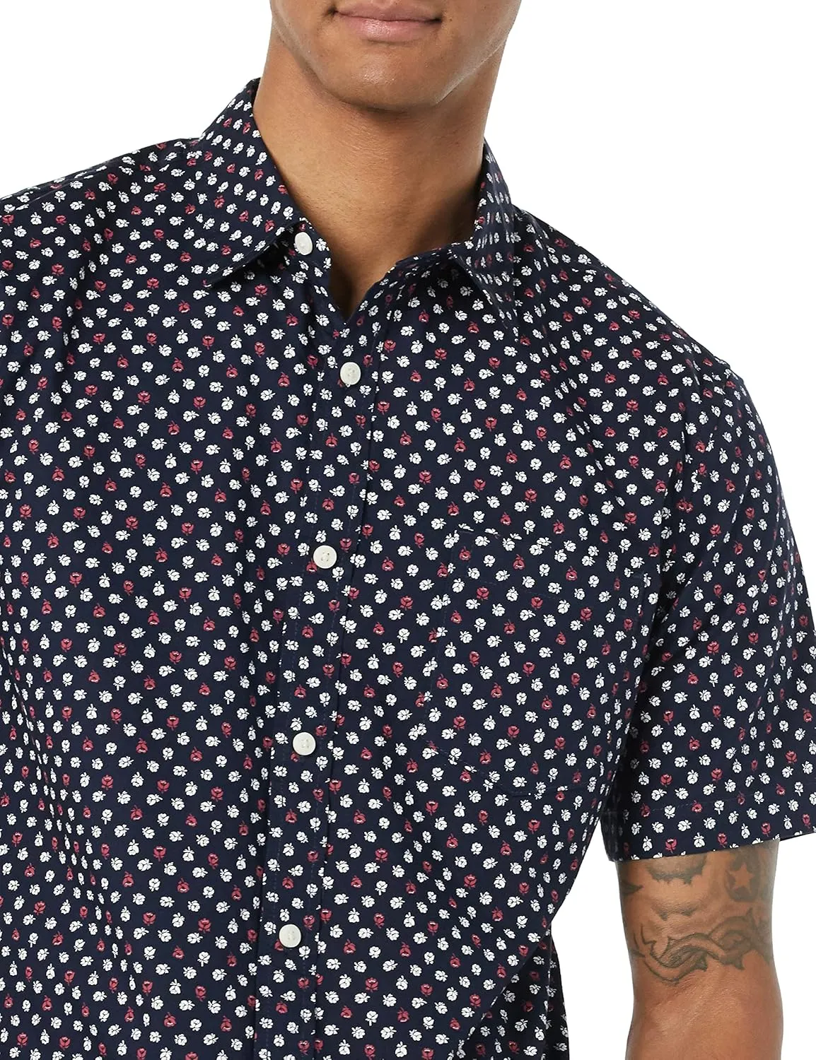 Amazon Essentials Men's Slim-Fit Short-Sleeve Poplin Shirt